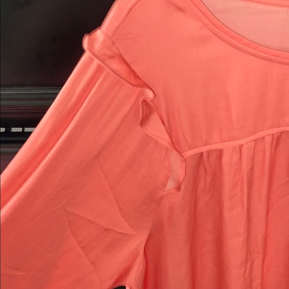 Long sleeved ruffled top - Picture 3 of 4